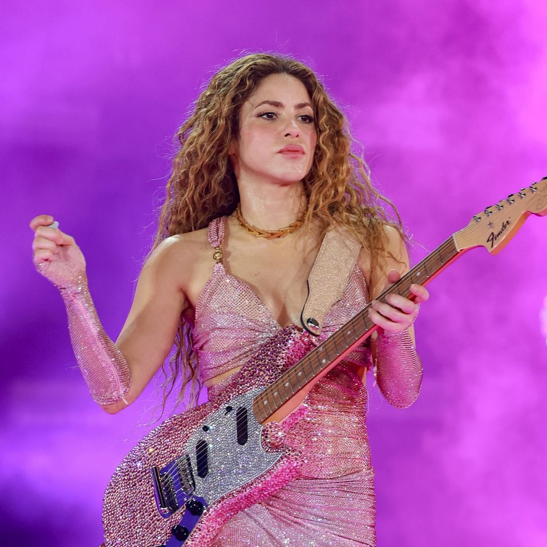 Shakira calls herself 'Mexican at heart' as she kicks off Mexico shows