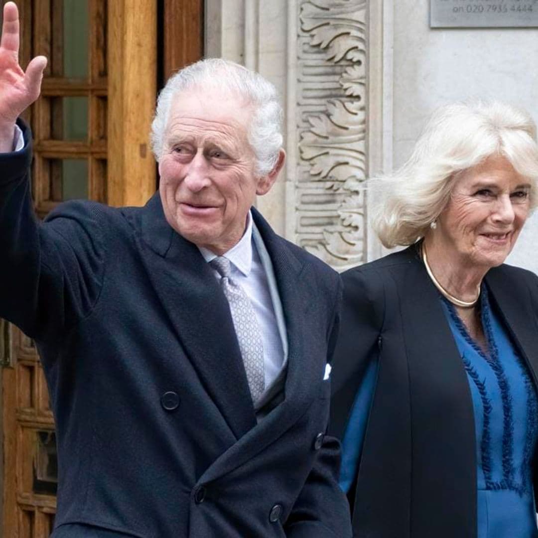 King Charles leaves the hospital with Queen Camilla by his side