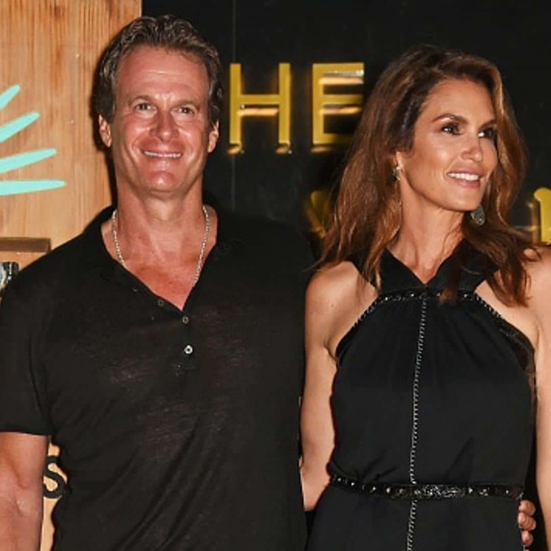 George Clooney's epic photobomb of Cindy Crawford and Rande Gerber