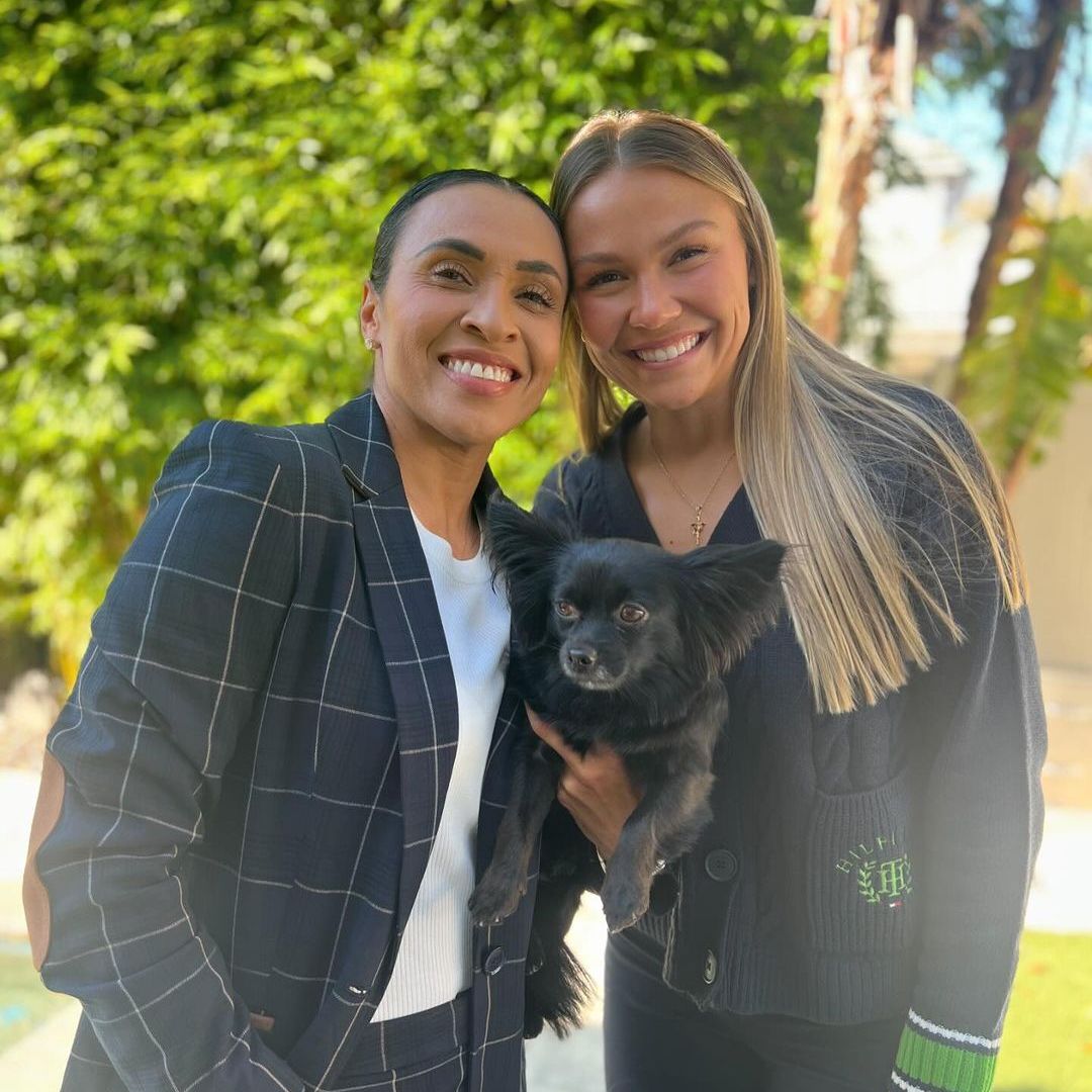 Marta celebrates her engagement with fellow soccer player Carrie Lawrence