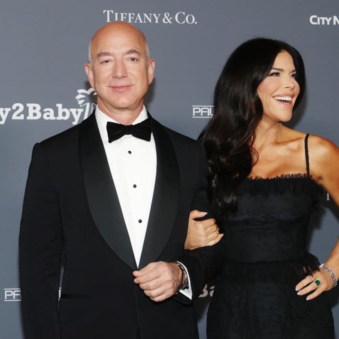 Jeff Bezos and Lauren Sanchez looked elegant at Los Angeles gala