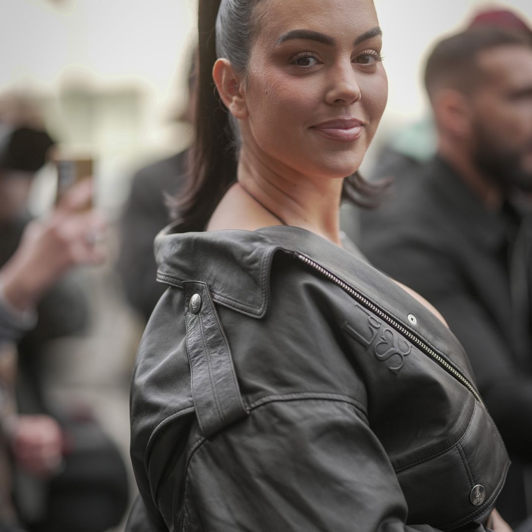 Georgina Rodríguez deslumbra con 'looks' de impacto en Paris Fashion Week