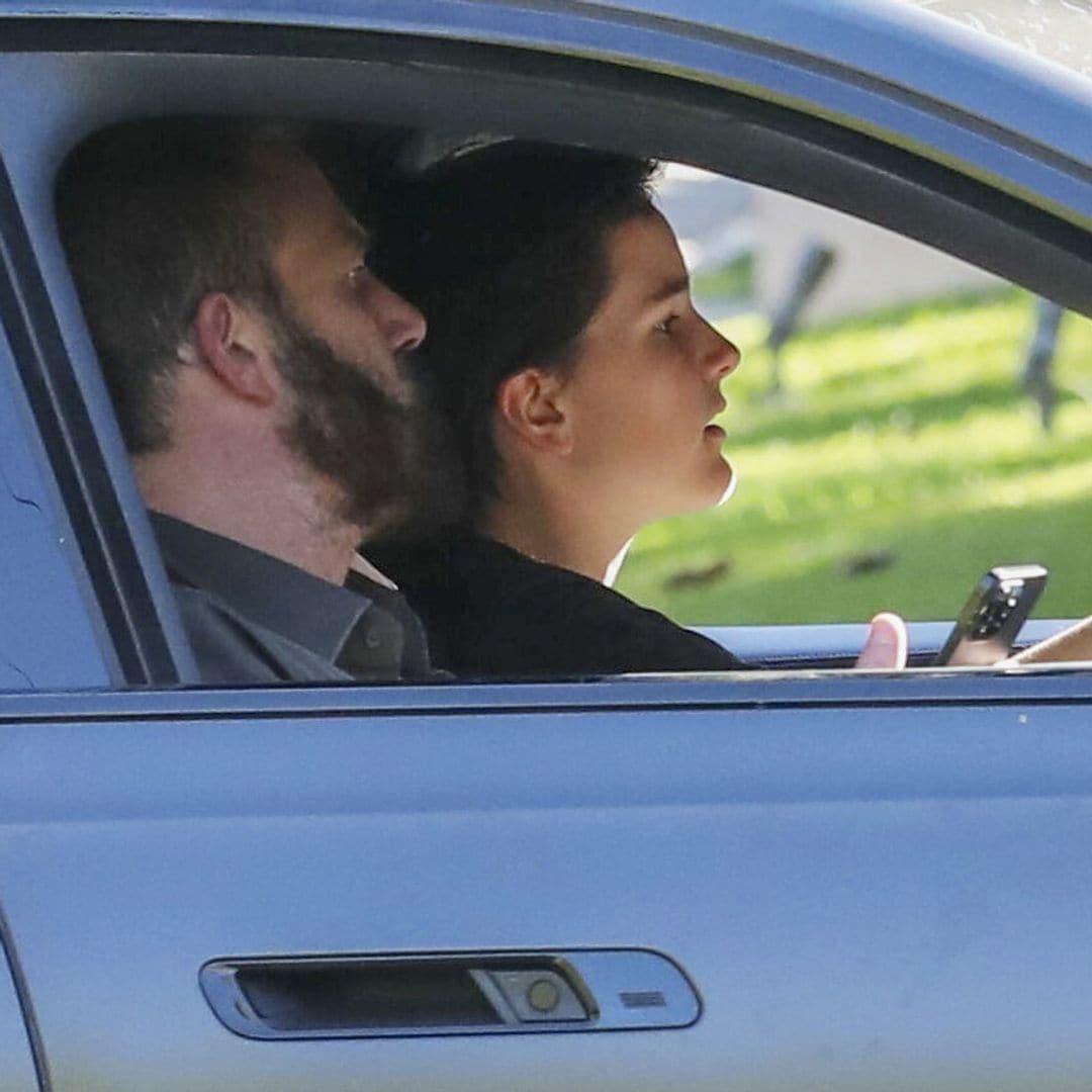 Ben Affleck takes his turn teaching Fin to drive in Los Angeles