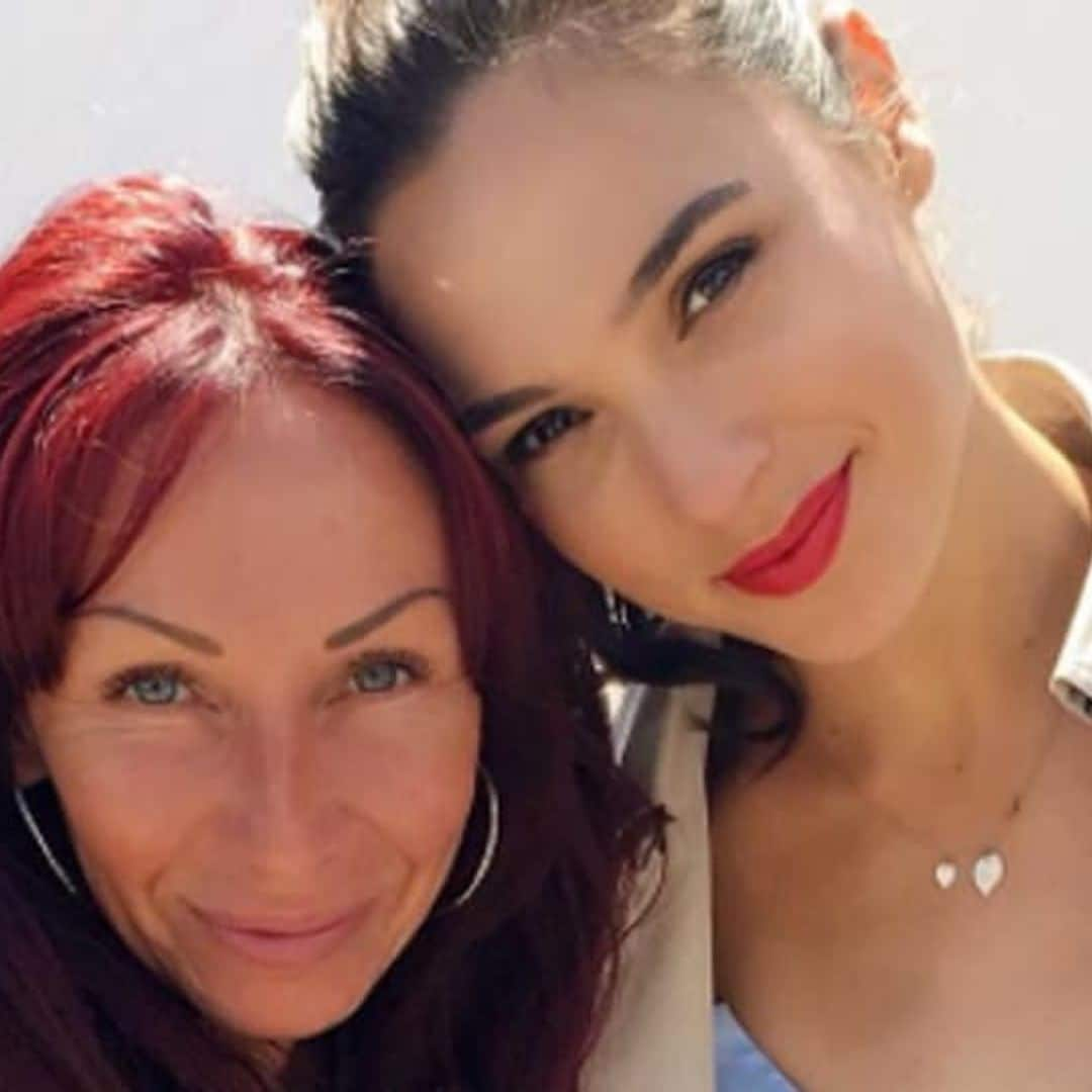 Gal Gadot's 'Wonder Woman' makeup is perfect for summer glam