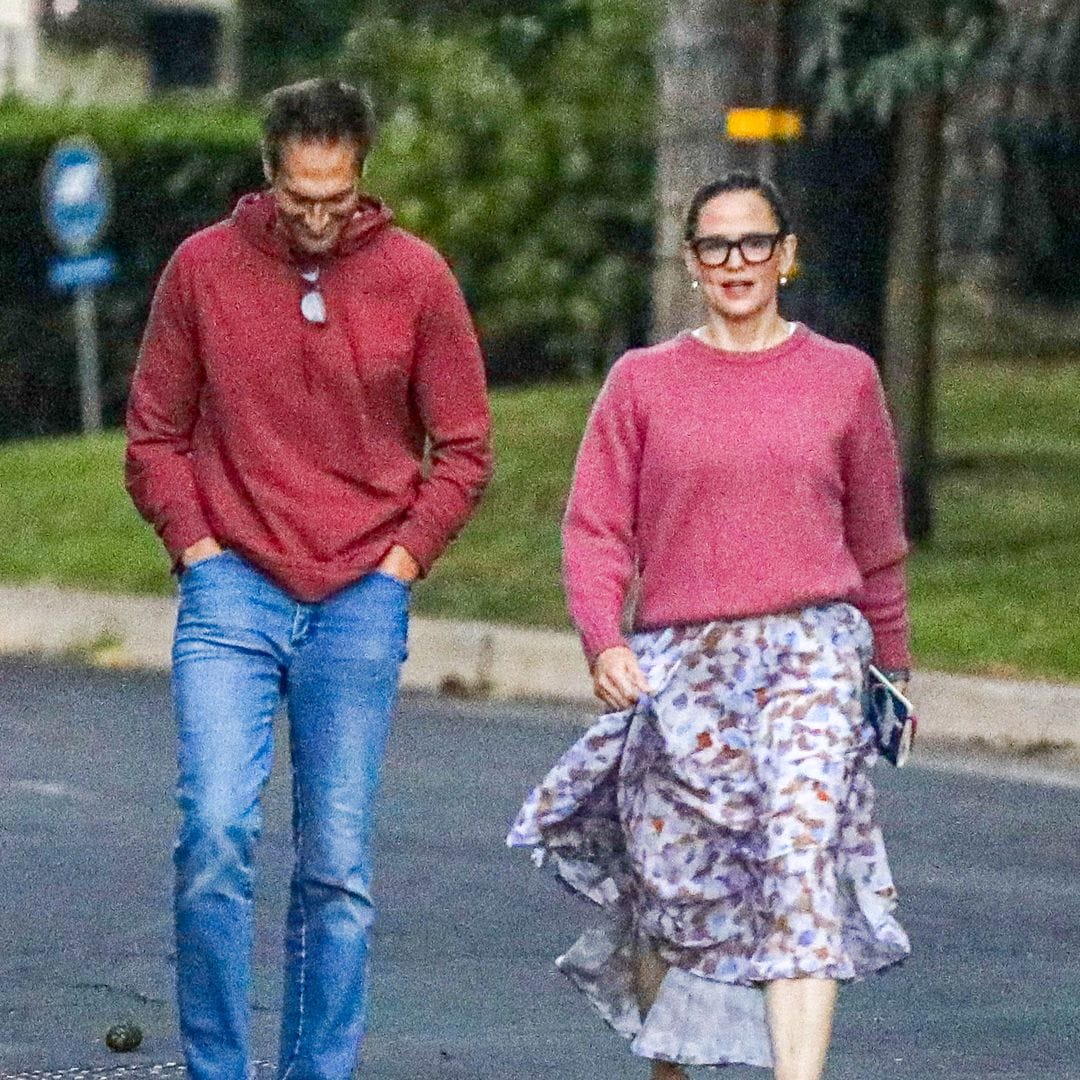 Jennifer Garner and her boyfriend, John Miller, enjoy a laid-back weekend in California