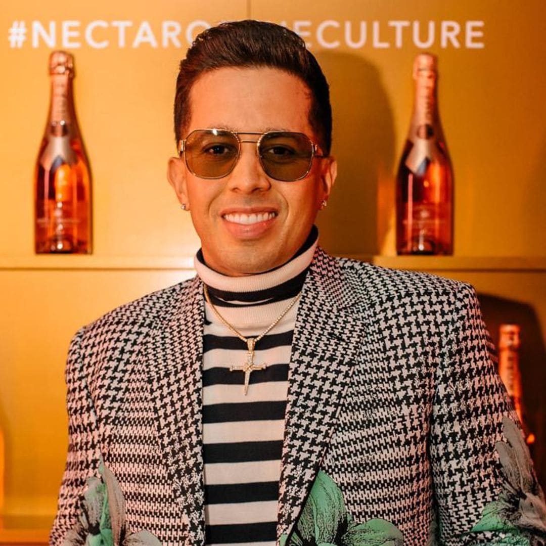 Reggaetonero De La Ghetto is passing the torch to his protégé in 2020