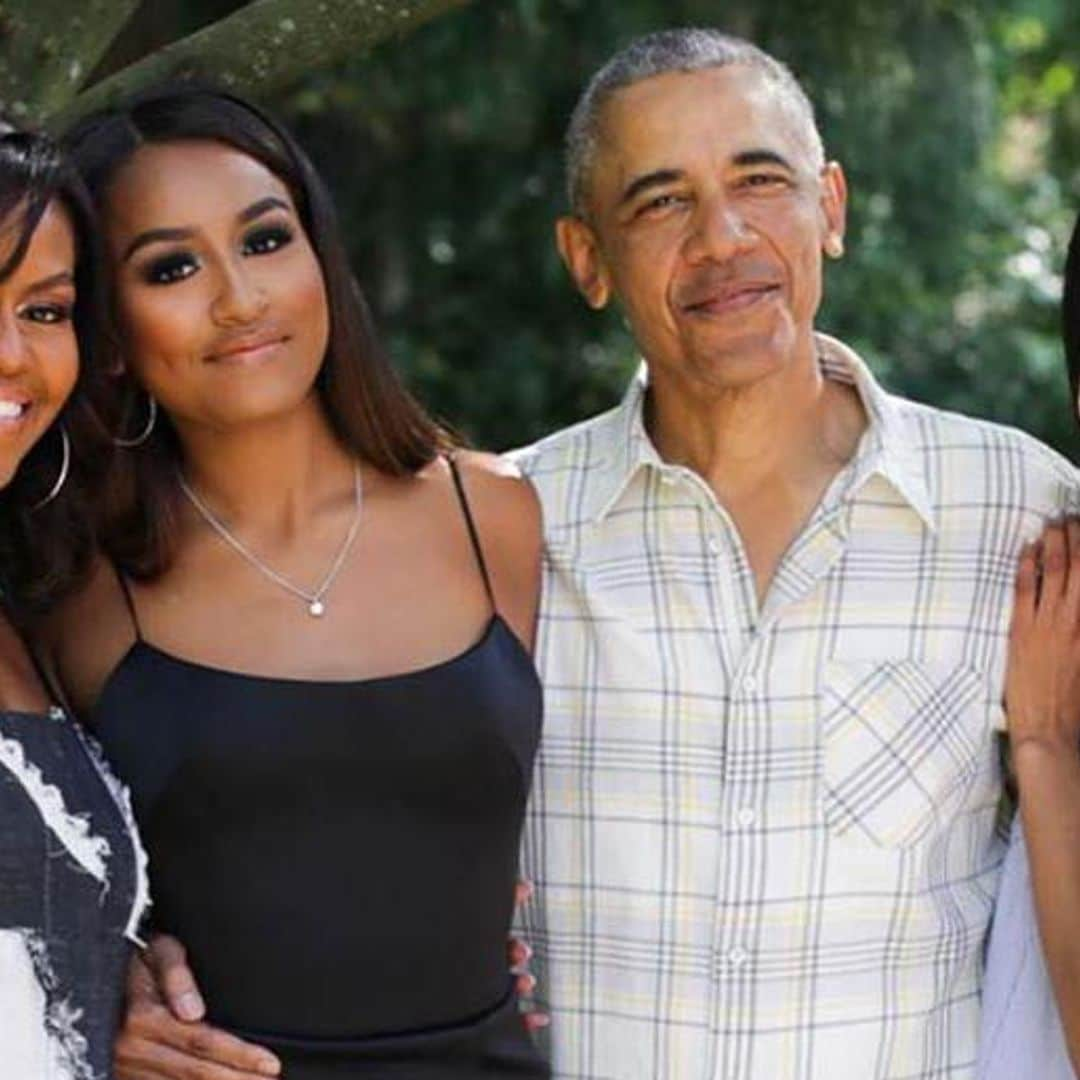 Sasha Obama surprises with stunning new look in portrait with Malia, Barack and Michelle