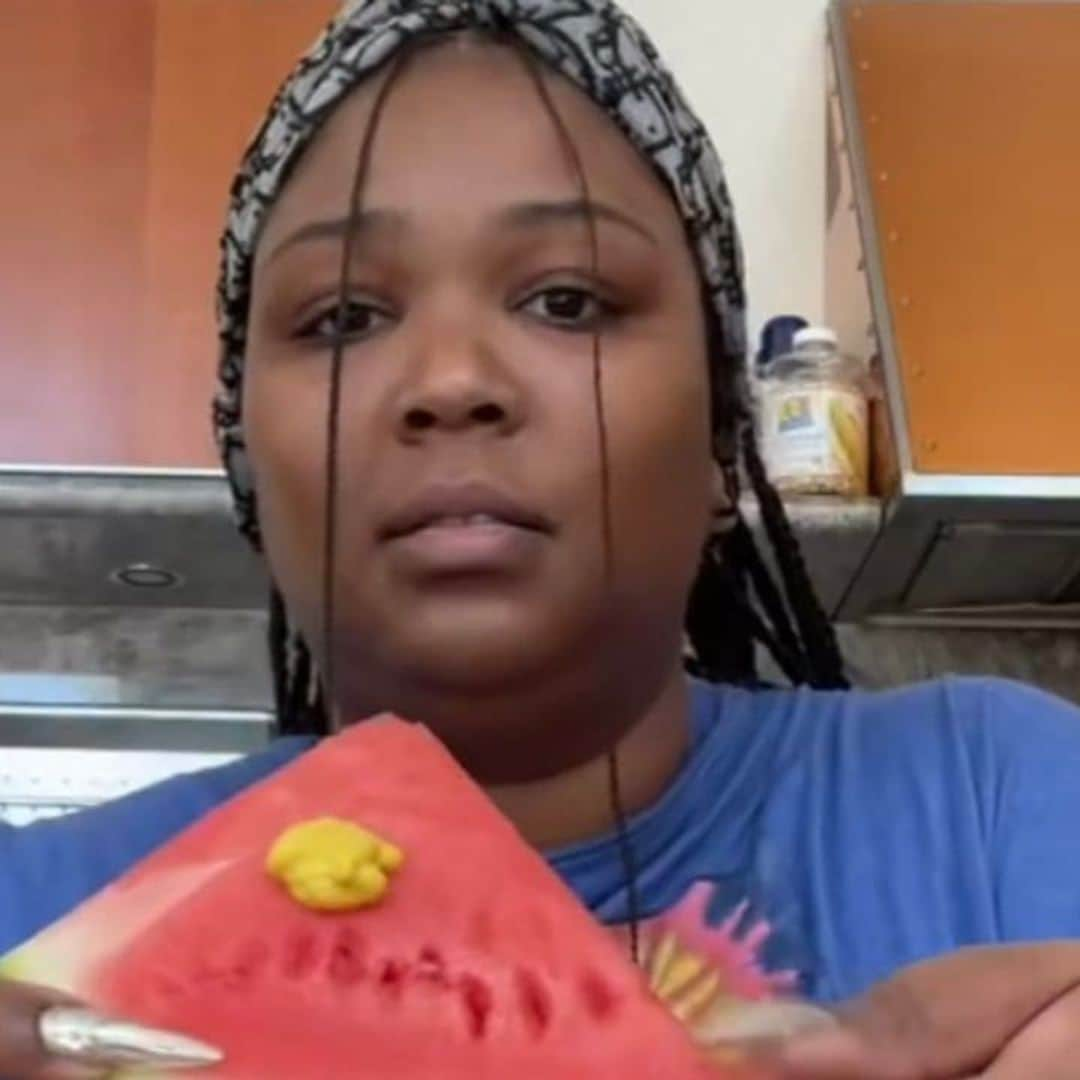 Lizzo tries the new watermelon and mustard trend to find out if it’s ‘bussin or disgusting’