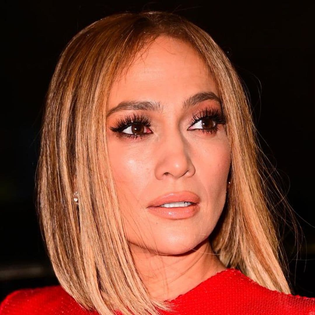 Jennifer Lopez in hot water over photo