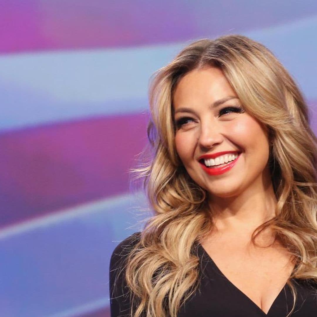 Thalía’s fans hilariously Photoshopped her telenovela characters next to her Christmas tree