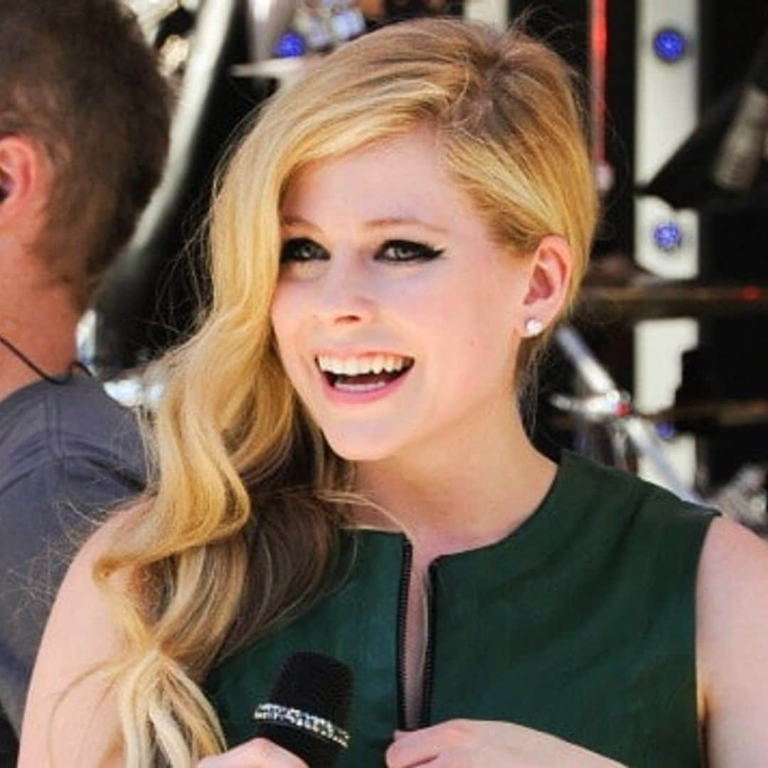 Avril Lavigne gets emotional in new interview about Lyme disease battle