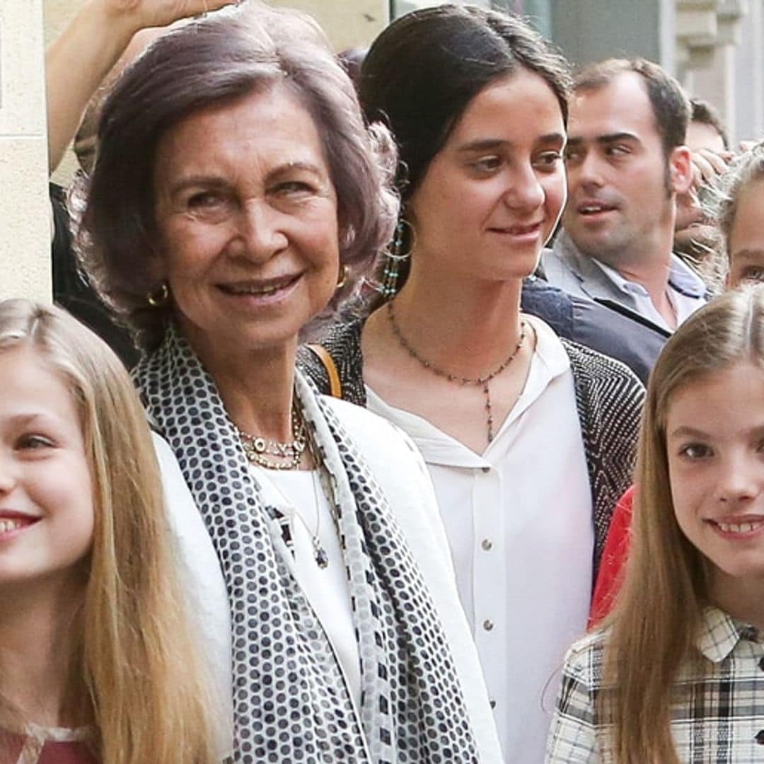 Watch Queen Sofia's granddaughter dance to reggaeton at a music festival