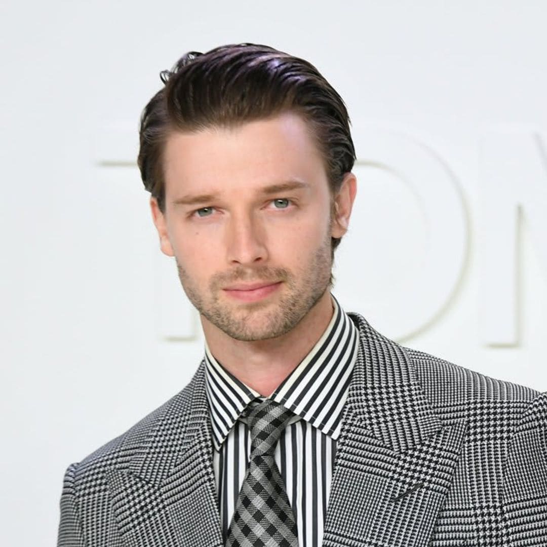 Patrick Schwarzenegger showed off his drool-worthy abs in a gym mirror selfie