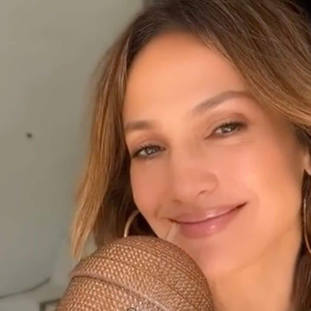 Jennifer Lopez’s TikTok fresh Pumpkin Spice makeup look is a Thanksgiving must