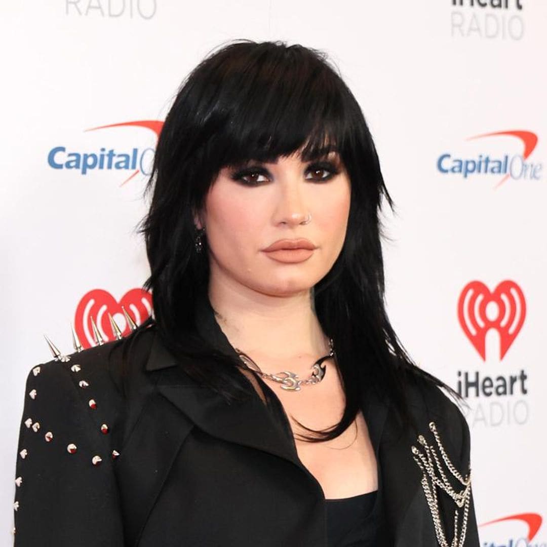 Demi Lovato wears all black outfit in new photos