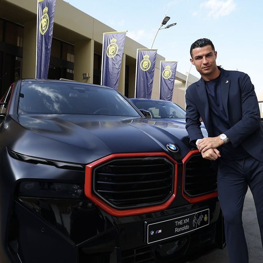 Cristiano Ronaldo adds luxury car worth over 180,000 dollars to his impressive collection