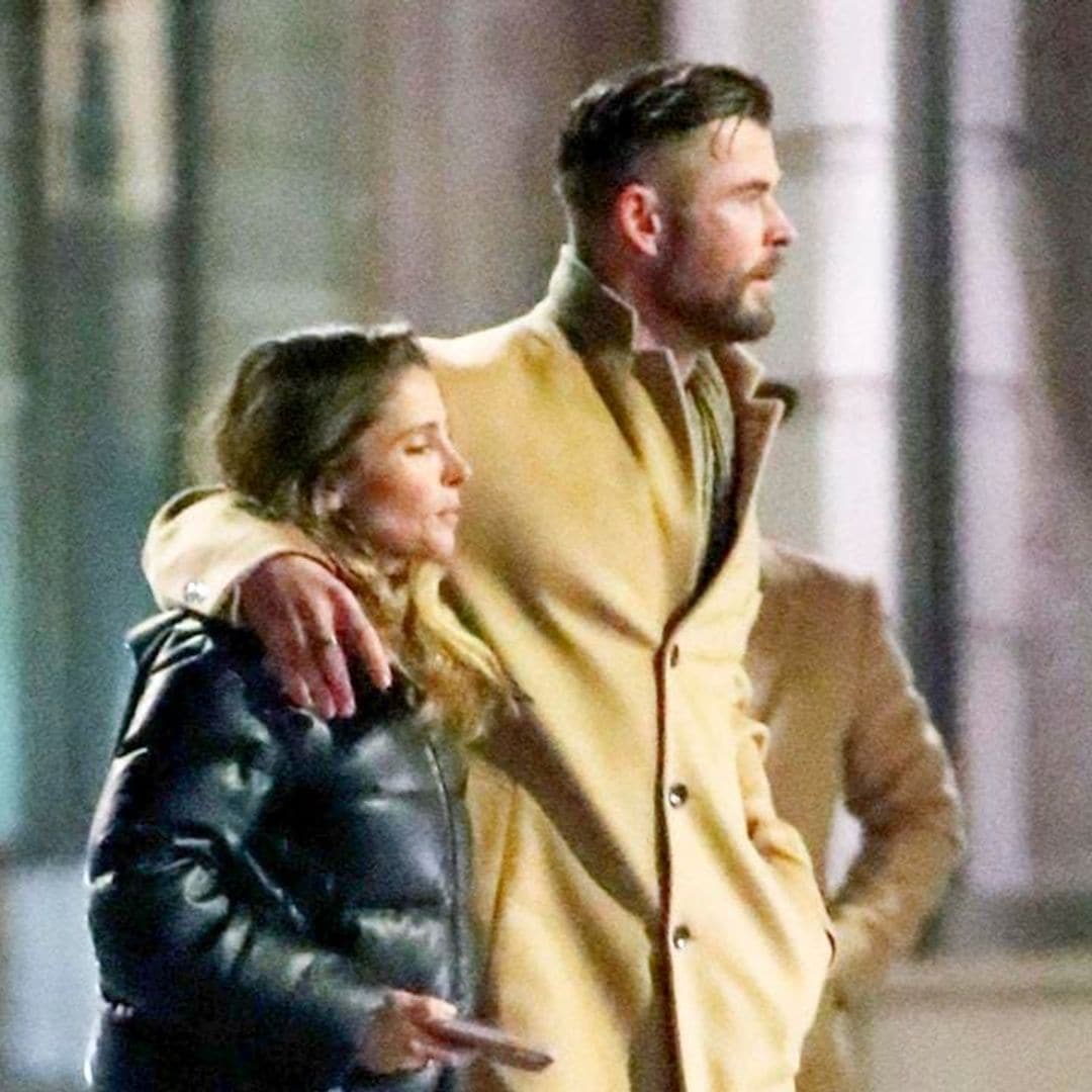 Chris Hemsworth and Elsa Pataky go on a romantic walk in London