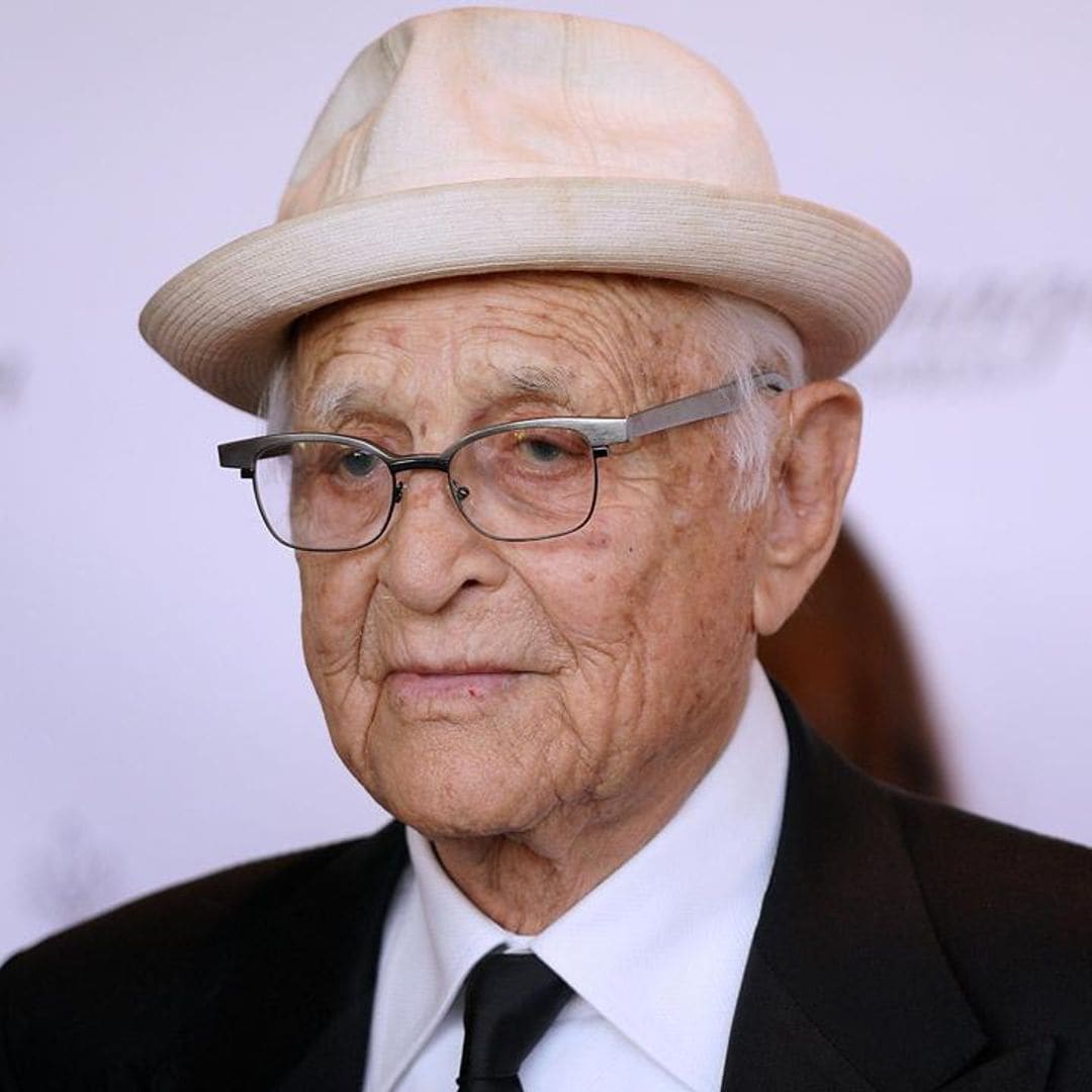 Jeff Bezos, Rita Moreno, Jennifer Aniston and more react to Norman Lear’s death