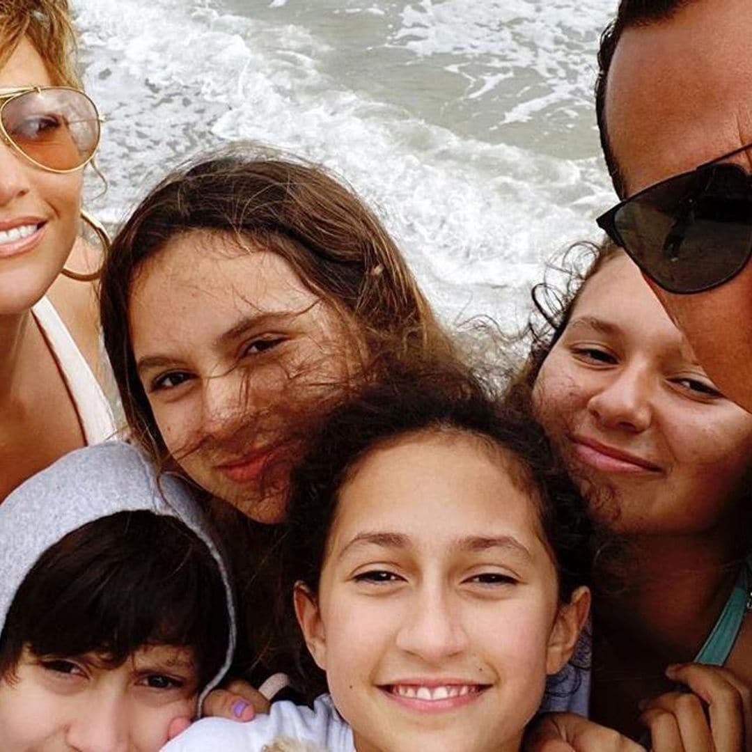 Alex Rodriguez shows off his dance moves – and embarrasses his daughters