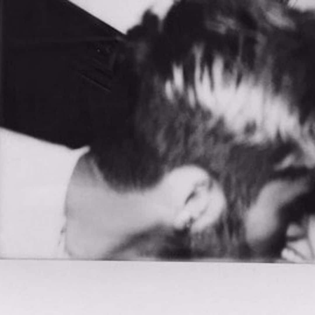 Zayn Malik and girlfriend Gigi Hadid share a kiss on Instagram