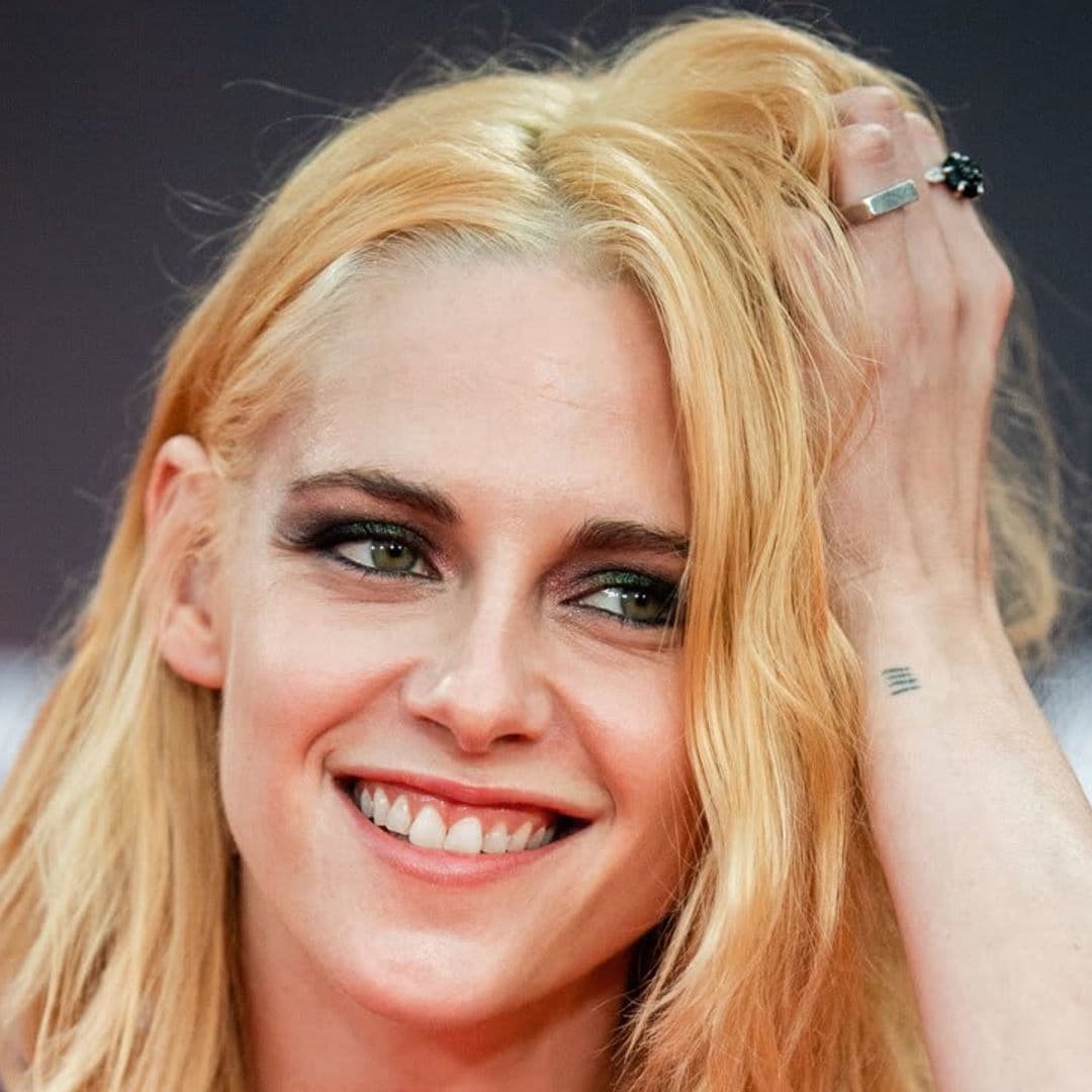 How long has Kristen Stewart been engaged?