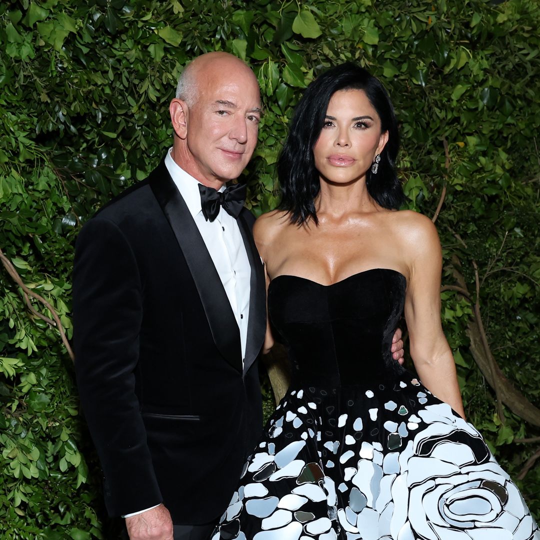 Lauren Sanchez and Jeff Bezos stop by The Vatican to get the Pope's blessing