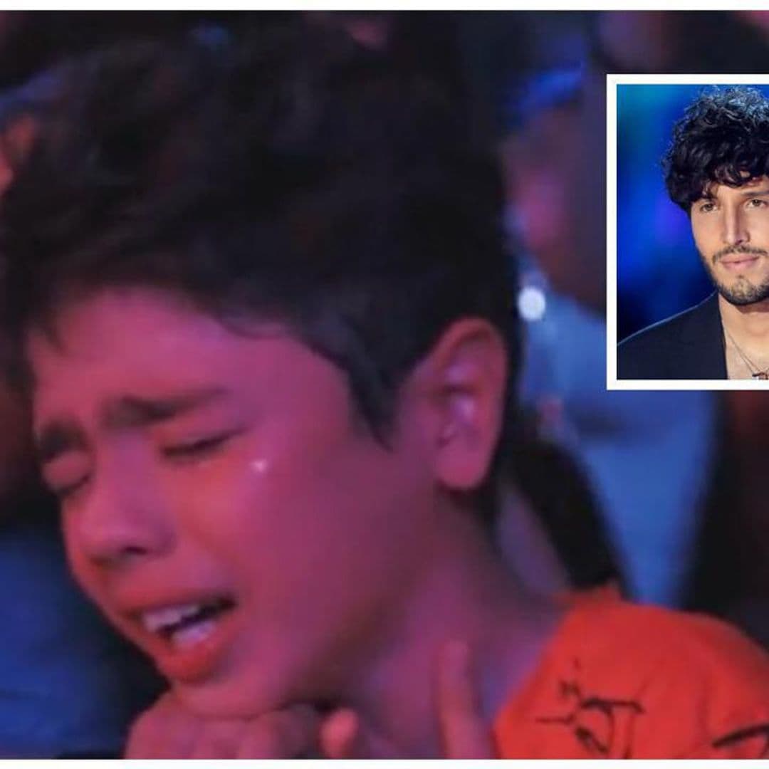 An inconsolable child cries his heart out during Sebastián Yatra’s concert