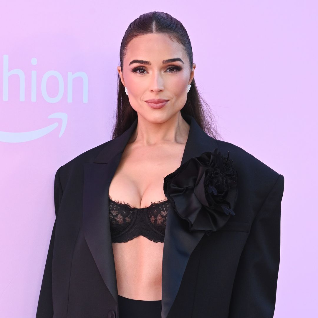 Olivia Culpo invites President Trump to Super Bowl red carpet