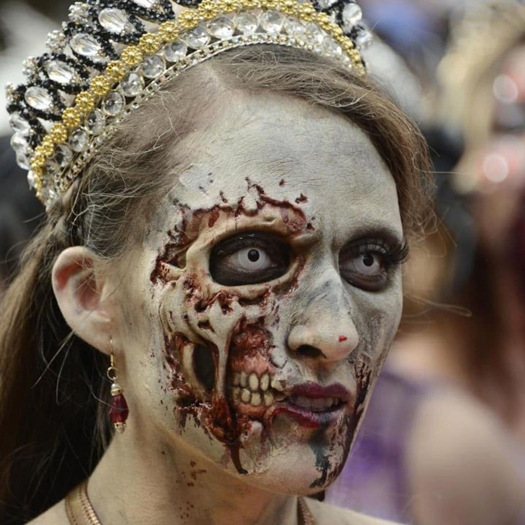 Spooky yet impressive costumes at Mexico’s annual Zombie Walk