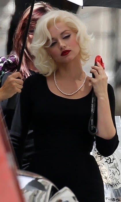 Verlating Andrew Halliday spek Ana de Armas transforms into Marilyn Monroe on set of Blonde