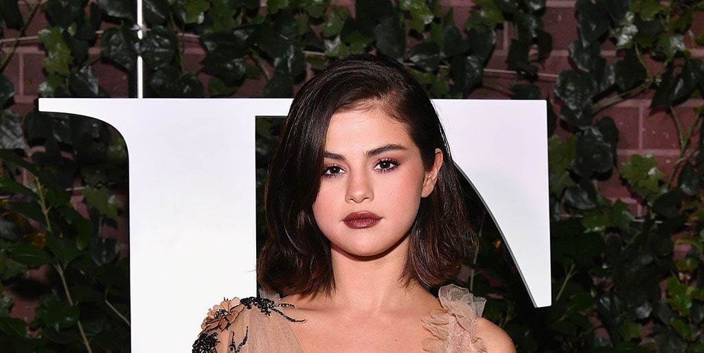 https://www.hola.com/us/imagenes/celebrities/2019102529518/selena-gomez-justin-bieber-breakup-song/0-213-726/selena-t.jpg