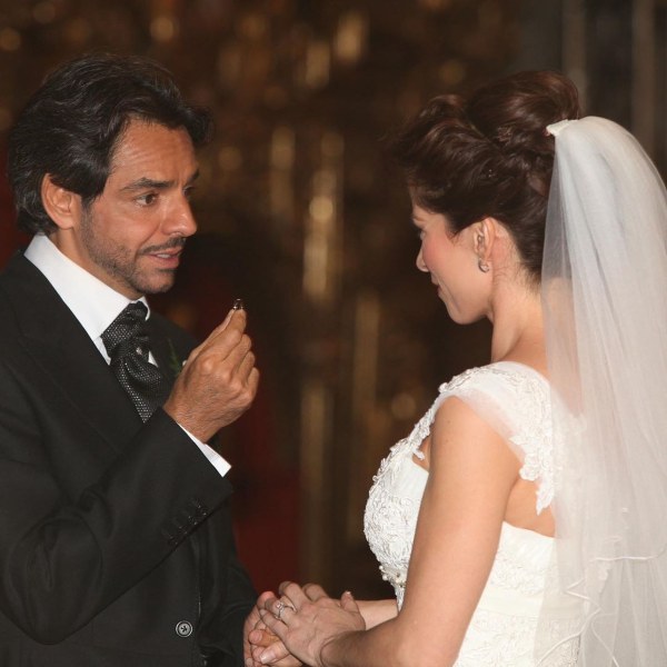 Eugenio Derbez Y Alessandra Rosaldo Celebran 7 Años De Matrimonio 