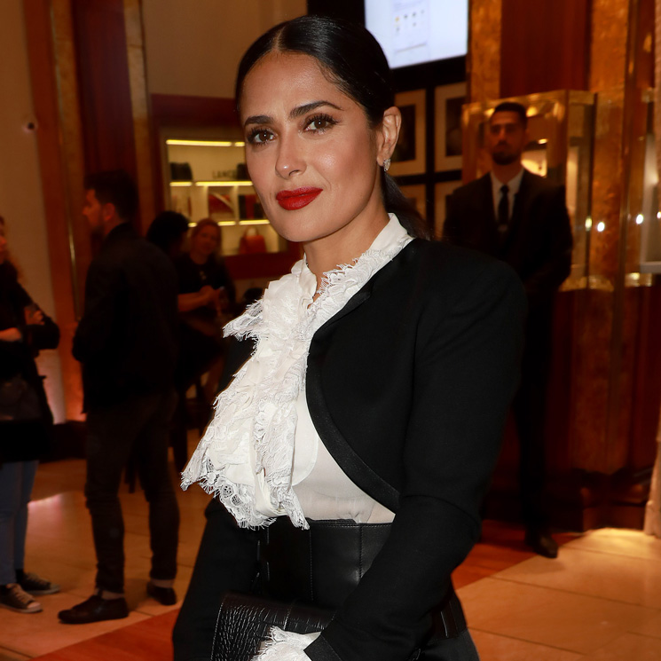 Salma Hayek publica emotivo mensaje luego de la masacre en México