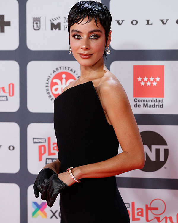 Esmeralda Pimentel 