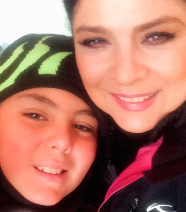 Victoria Ruffo y su hijo Anuar