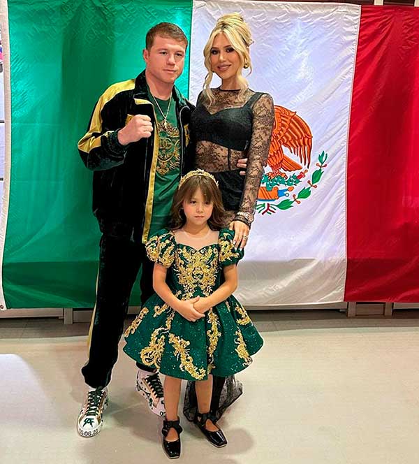 Canelo y su esposa