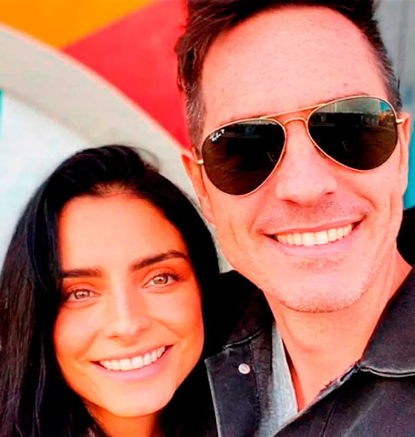 Aislinn Derbez y Mauricio Ochmann