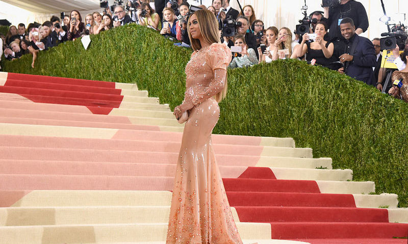 102 Met Gala 2016 Alicia Vikander Photos & High Res Pictures - Getty Images