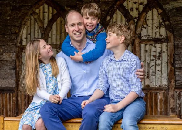 El Príncipe William y sus tres hijos