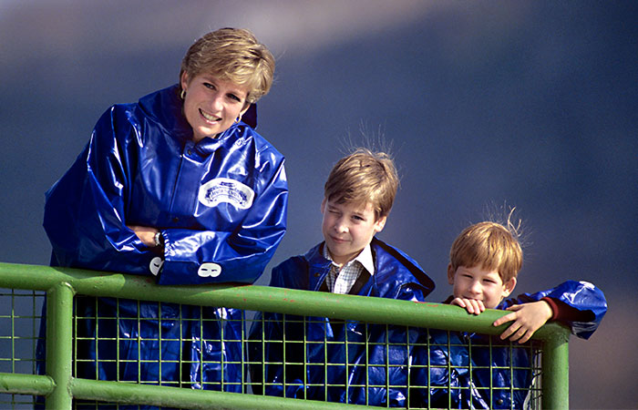 Princesa Diana con William y Harry