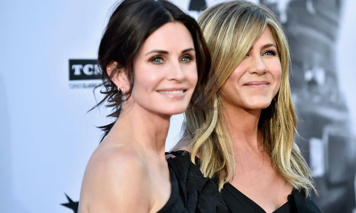 Jennifer Aniston And Courteney Cox Posted A Hilarious Video